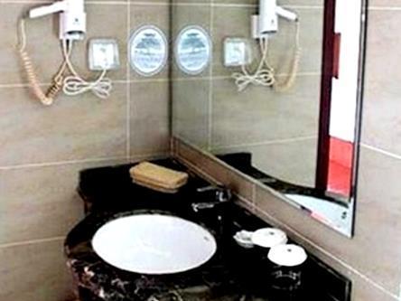 Greentree Inn Shandong Qingdao Railway Station Zhanqiao Yacht Wharf Express Eksteriør bilde
